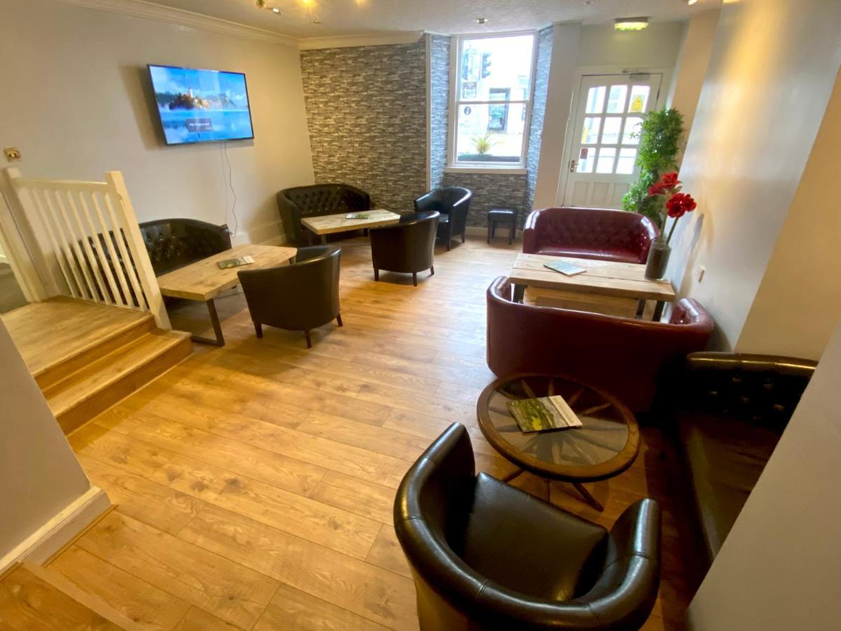 The County Hotel - Self Check-In, Ultra Fast Wi-Fi, Free Parking, Central Location セルカーク エクステリア 写真