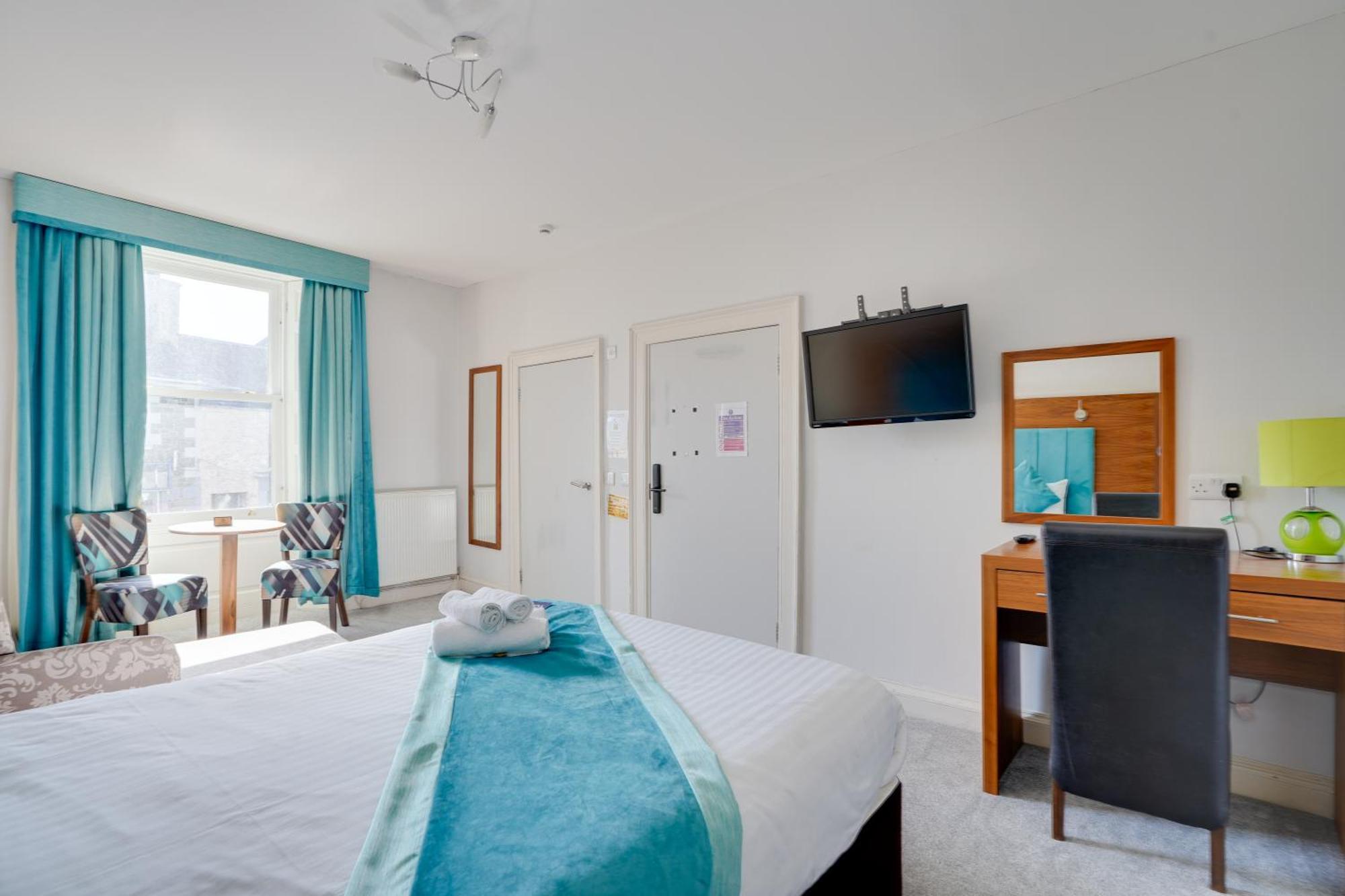 The County Hotel - Self Check-In, Ultra Fast Wi-Fi, Free Parking, Central Location セルカーク エクステリア 写真