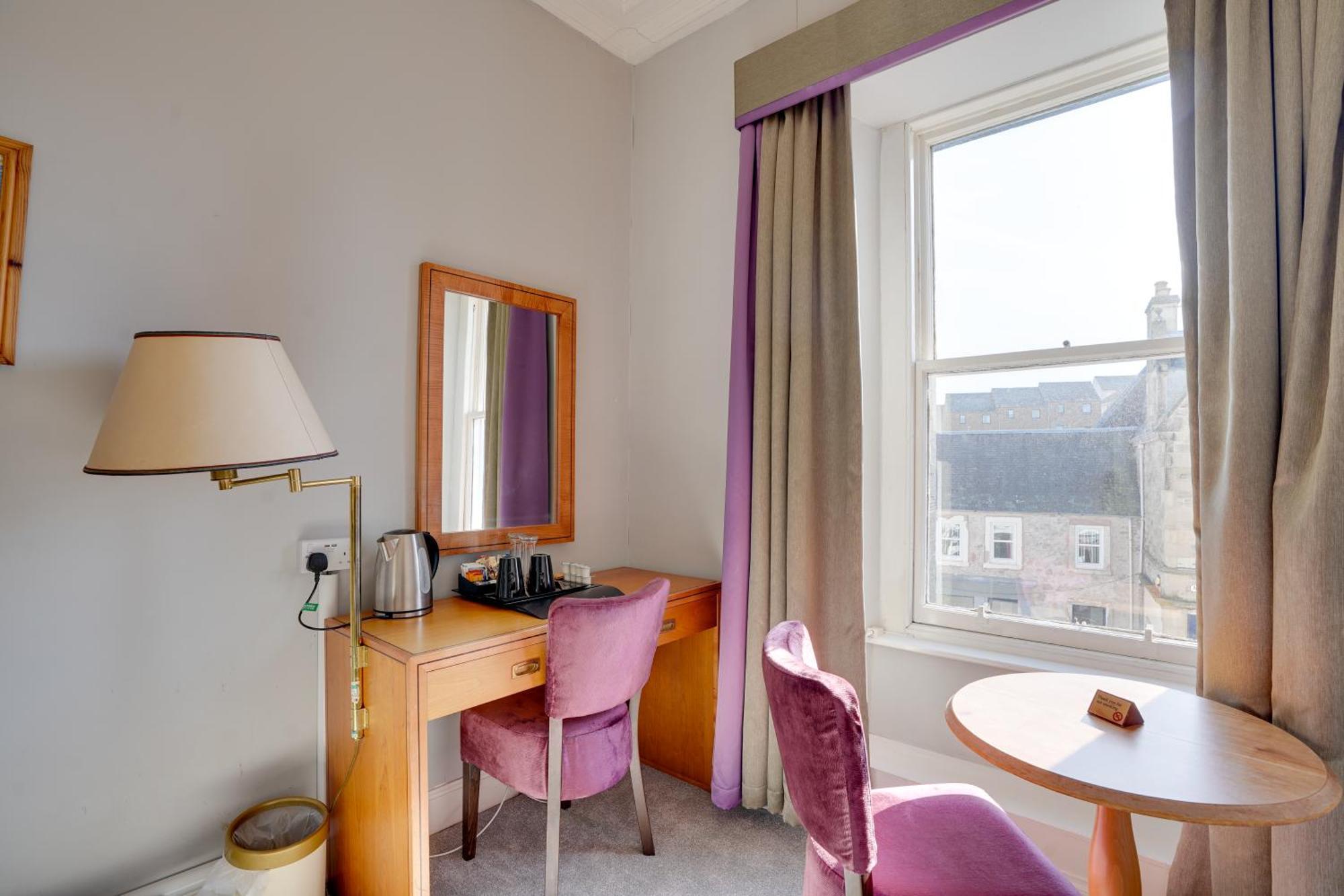 The County Hotel - Self Check-In, Ultra Fast Wi-Fi, Free Parking, Central Location セルカーク エクステリア 写真