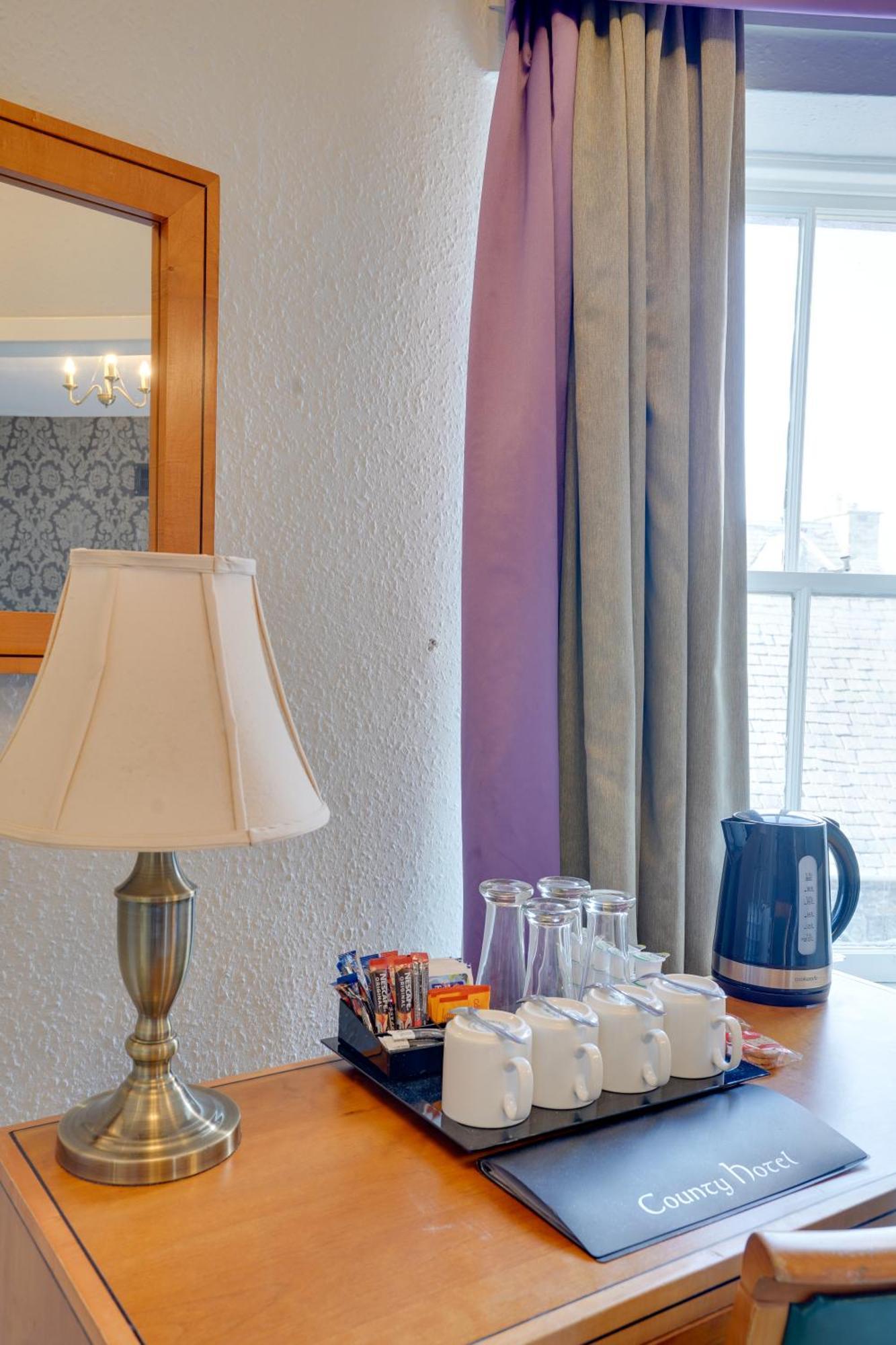 The County Hotel - Self Check-In, Ultra Fast Wi-Fi, Free Parking, Central Location セルカーク エクステリア 写真